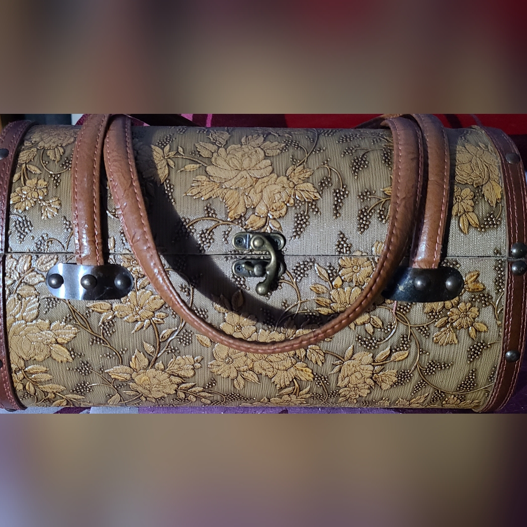 Vintage 1970s Flower Wooden Box Purse